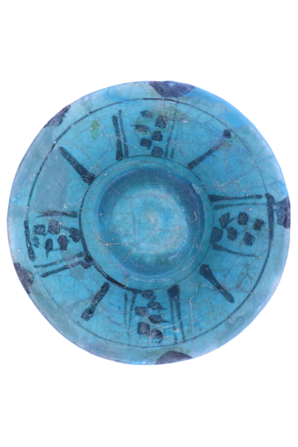 Cuenco antiguo de Kashan, Irán. Siglo XIII. 18 Øx8,5 cms
