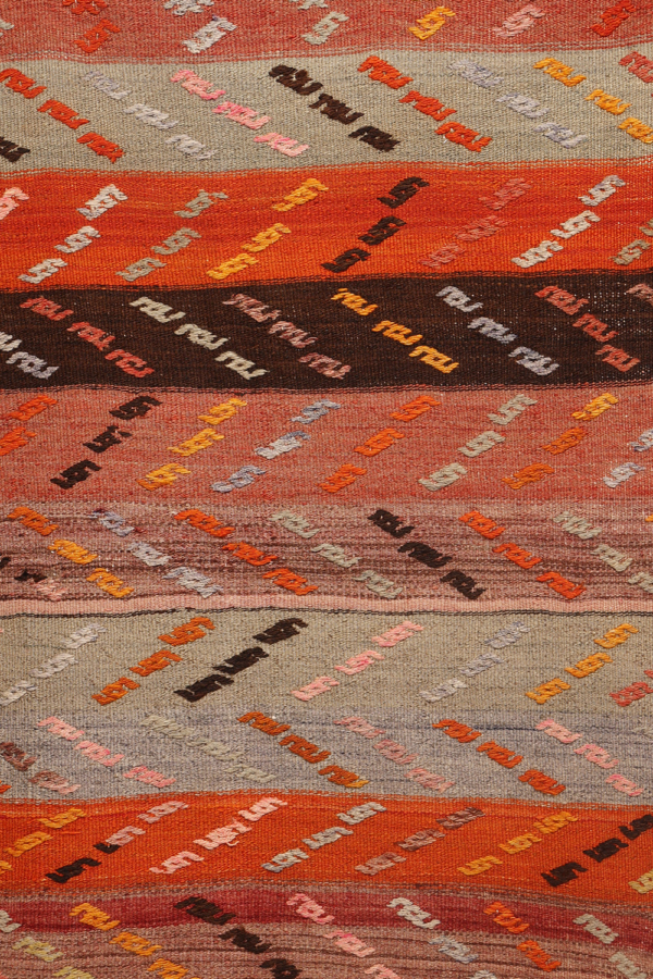 Semi-antique Mugla kilim from Turkey. 117x107 cms - Image 3