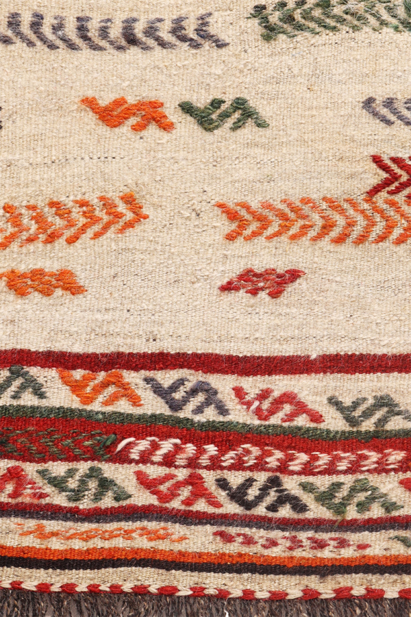 Sofreh o Kilim semi antiguo Luri, Iran. 122x99 cms - Imagen 3