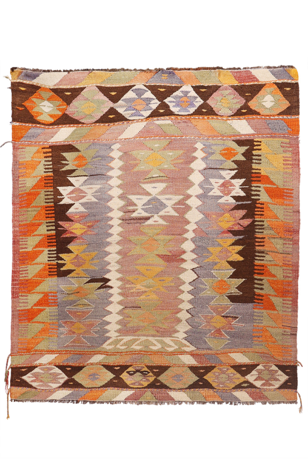 Vintage Çukurçimen kilim from Turkey. 131x118 cms - Image 2