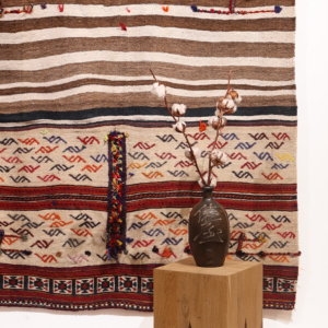 Kilim vintage Qashqai, Irán. 133x137 cms