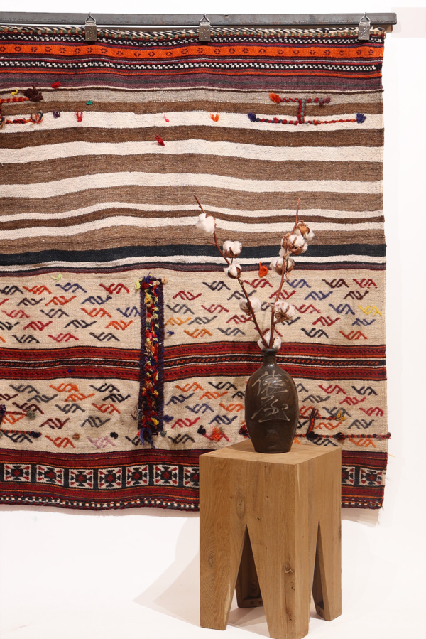 Kilim vintage Qashqai, Irán. 133x137 cms