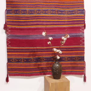 Kilim sofreh semi antiguo Baluch, Afganistán. 120x118 cms