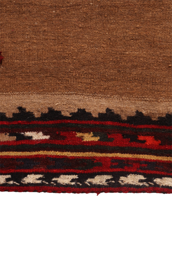Vintage sofreh kilim from Iran. 132x136 cms - Image 4
