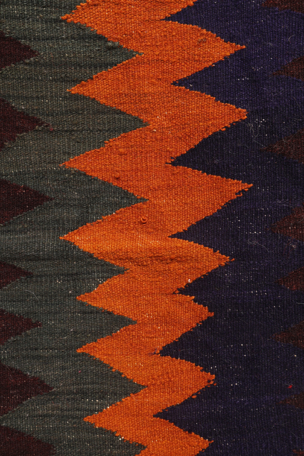 Kilim semi antiguo o sofreh Bakhtiari, Irán. 97x100 cms - Imagen 4
