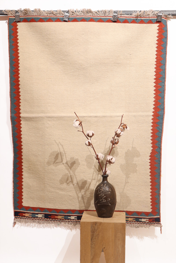 Qashqai kilim from Iran. 144x107 cms