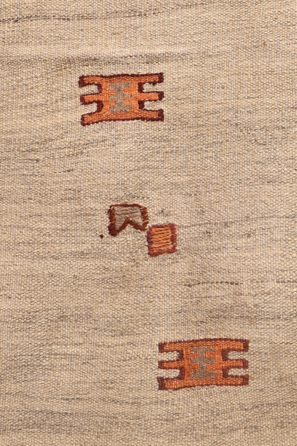 Vintage Qashqai sofreh kilim from Iran. 130x103 cms - Image 3