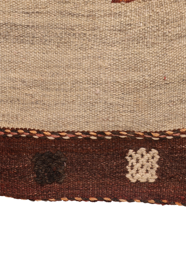 Vintage Qashqai sofreh kilim from Iran. 130x103 cms - Image 5