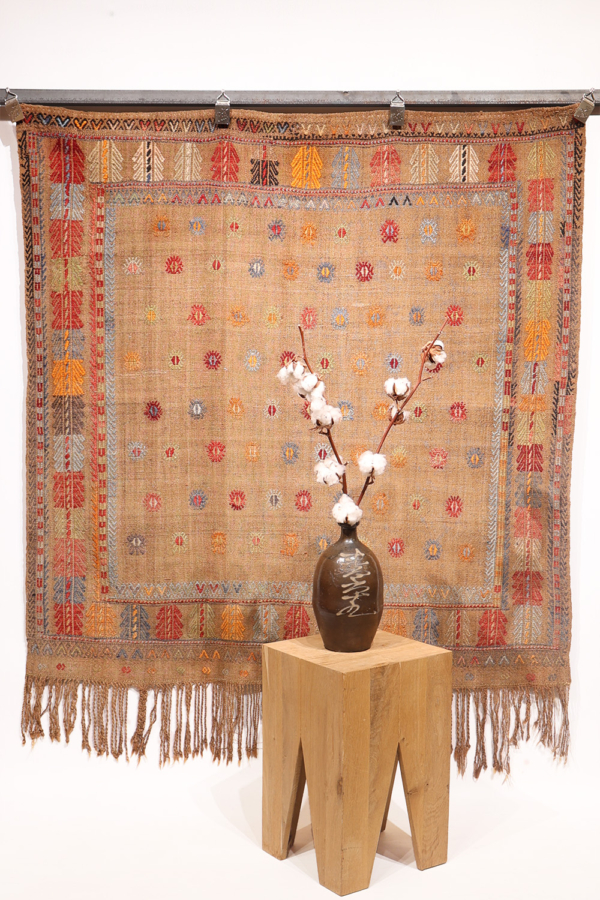 Antique Sivrihisar kilim from Turkey. 122x125 cms
