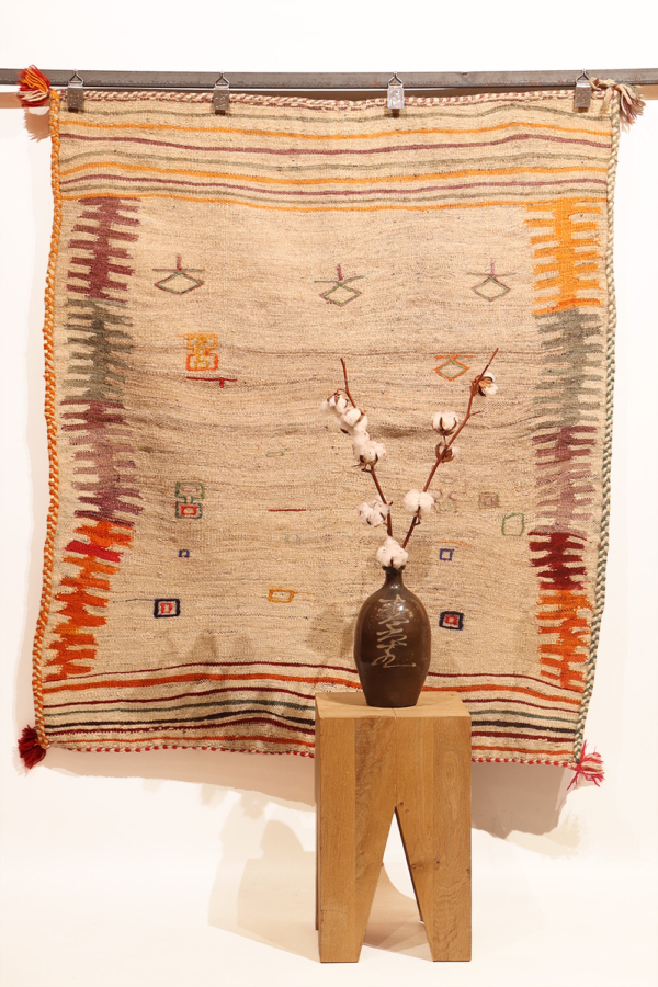 Kilim sofreh vintage Luri, Irán. 135x117 cms