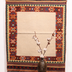 Vintage Qashqai Sofreh kilim from Iran. 144x102 cms