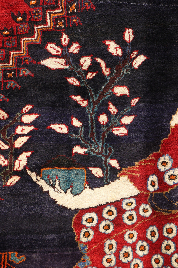Semi-antique Basseri rug from Shiraz, Iran. 377x268 cms - Image 6