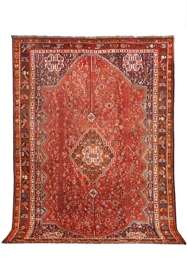 Vintage Qashqai rug from Iran. 346x233 cms - Image 2