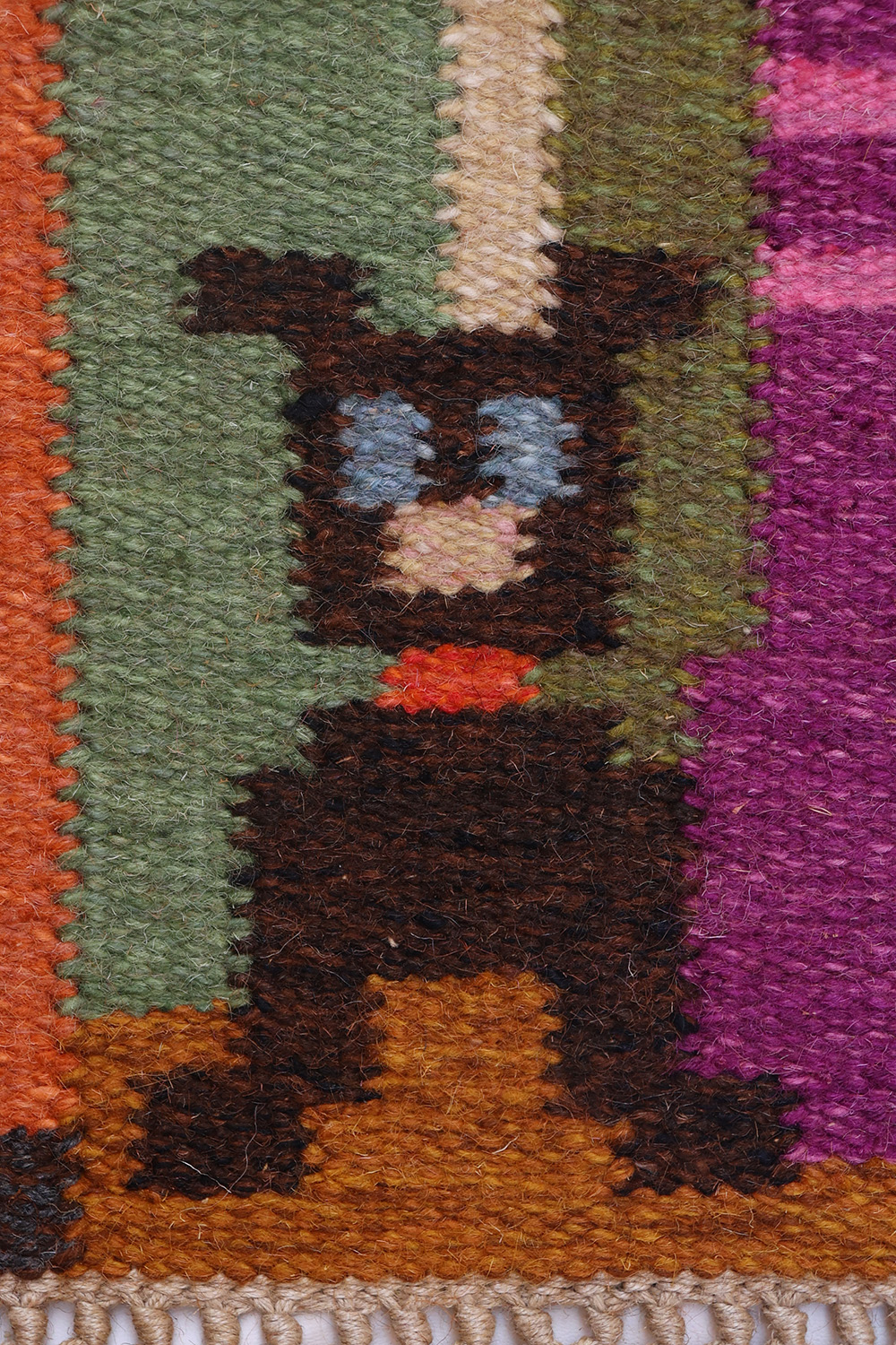 K2104004 B
