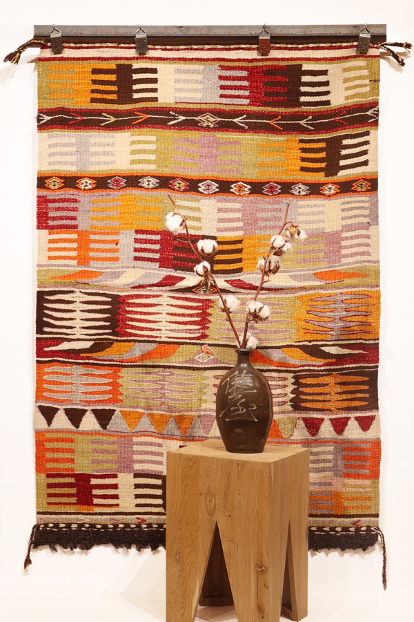 Kilim semi antiguo de Anamur, Turquía. 134x94 cms