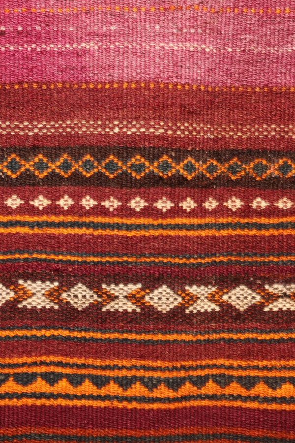 Semi-antique Baluch kilim, Sistan, Afghanistan. 127x110 cms - Image 5