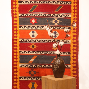 Vintage Qashqai kilim from Iran. 149x87 cms