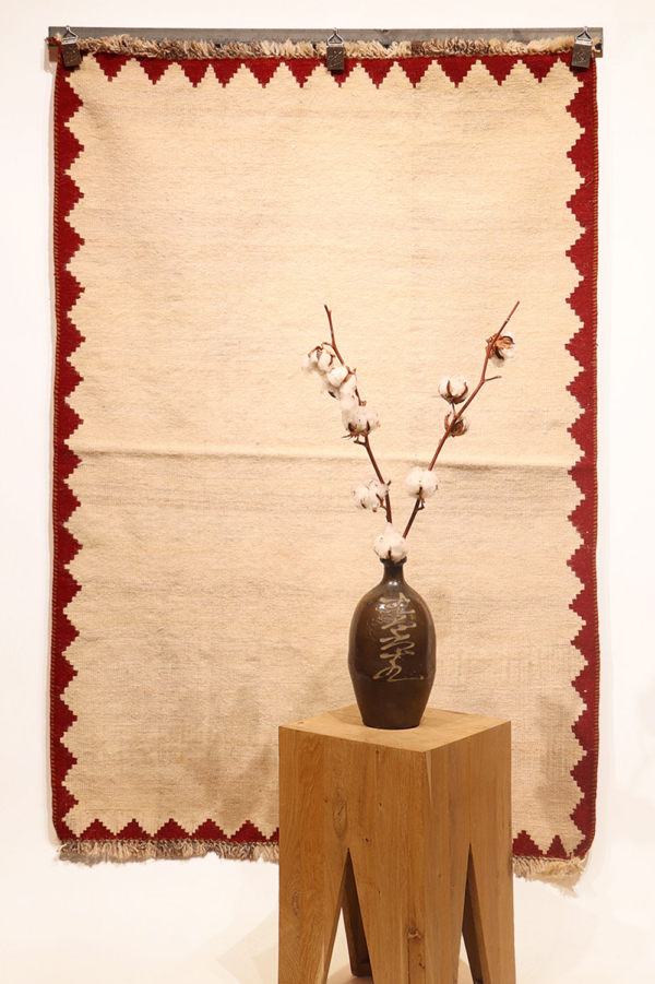 Vintage Qashqai kilim from Iran. 144x100 cms