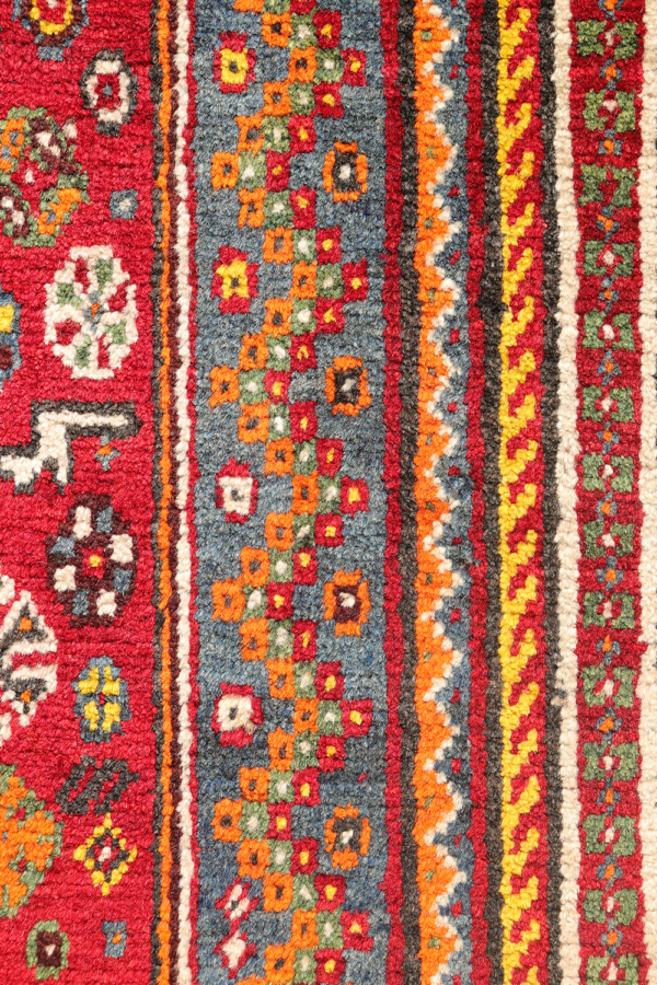 Semi-antique Qashqai rug from Iran. 255x152 cms - Image 6