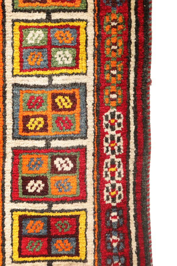 Semi-antique Qashqai rug from Iran. 255x152 cms - Image 9