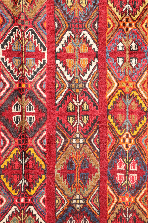 Vintage Qashqai rug from Iran. 263x182 cms - Image 4