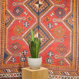 Semi-antique Luri rug from Iran. 249x158 cms