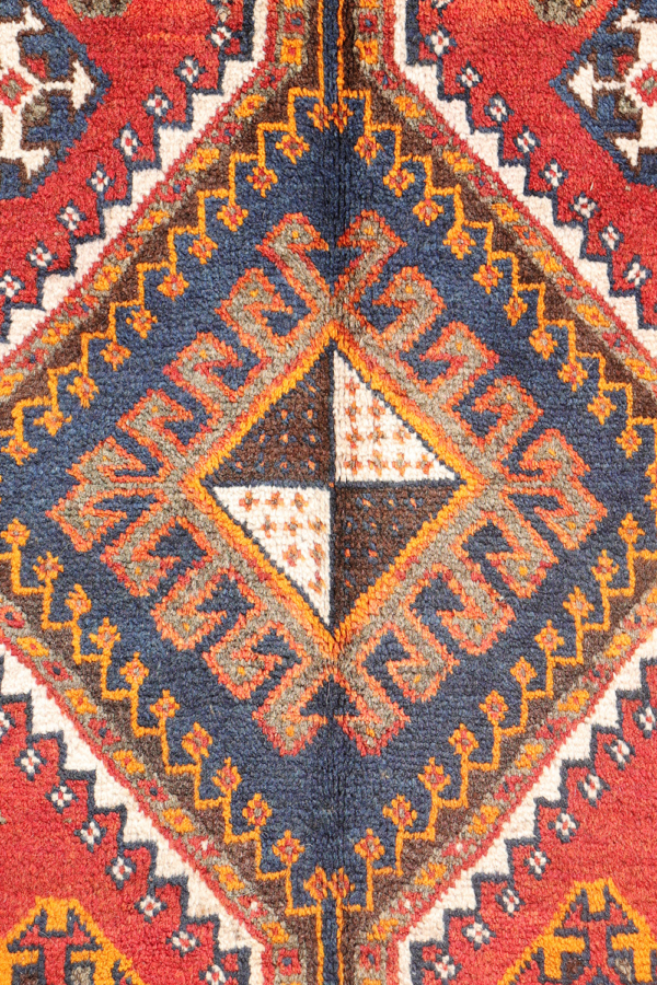Semi-antique Luri rug from Iran. 249x158 cms - Image 4