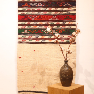 Kilim vintage Qashqai, Irán. 143x73 cms