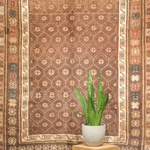 Alfombra semi-antigua Baluch de Kohistan, Afganistán. 253x145 cms