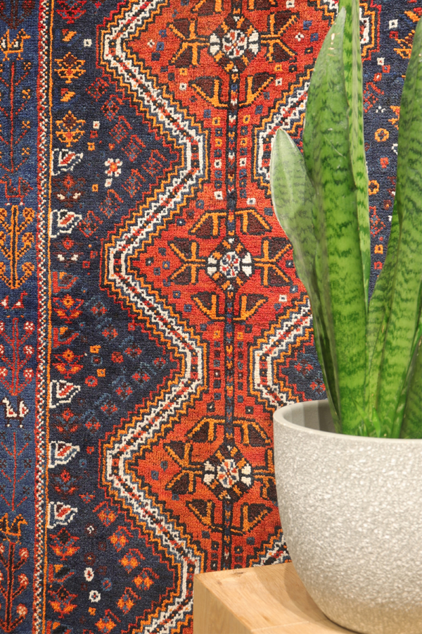 Antique Qashqai runner from Iran. 253x82 cms - Image 3