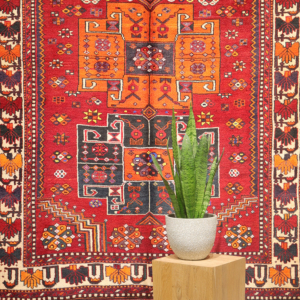 Semi-antique Luri rug from Iran. 230x148 cms
