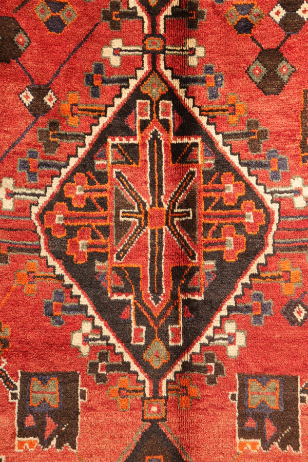 Semi-antique Luri or Lori rug from Iran. 240x154 cms - Image 4