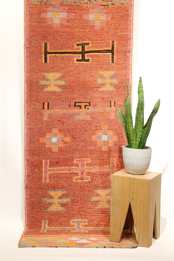 Vintage Herki Kurdish runner from Iraq. 294x81 cms