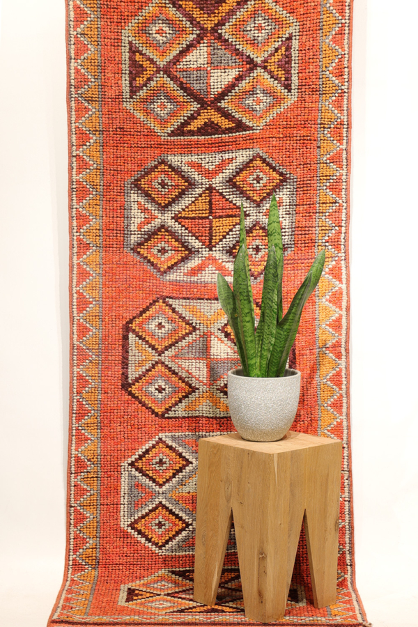 Vintage Herki Kurdish runner from Iraq. 330x85 cms