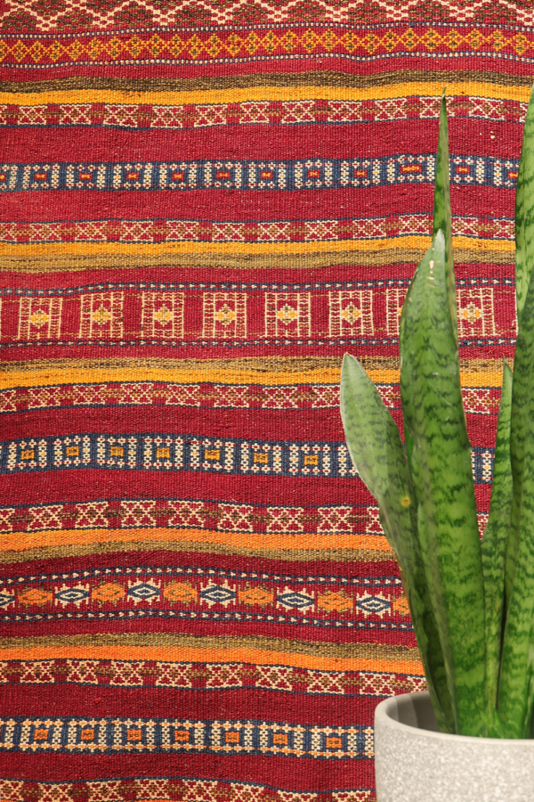 Kilim semi antiguo Shaffi Baluch de Afganistán. 243x110 cms - Imagen 3