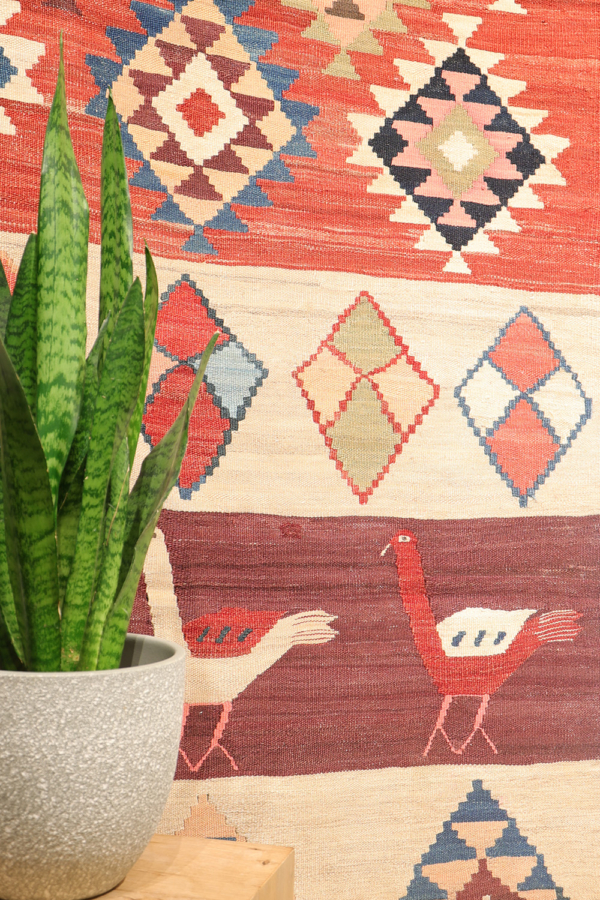 Vintage Qashqai kilim from Iran. 289x105 cms - Image 3