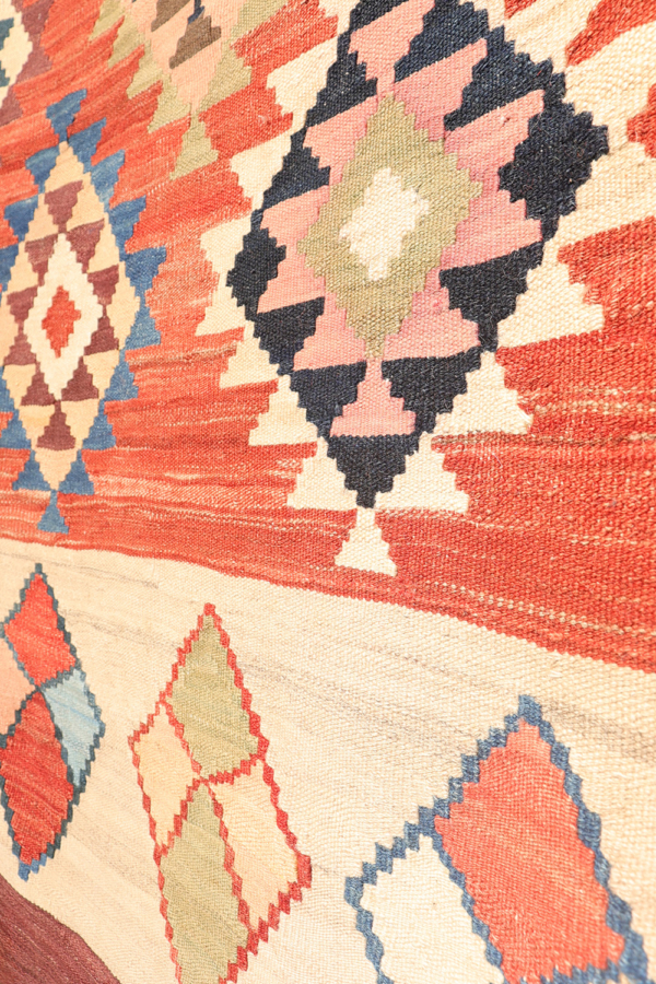 Vintage Qashqai kilim from Iran. 289x105 cms - Image 8