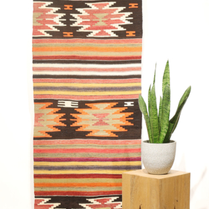 Kilim vintage de pasillo de Acipayam, Turquía. 243x70 cms