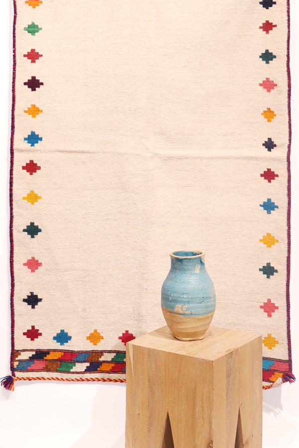 Vintage Qashqai sofreh kilim from Iran. 153x94 cms
