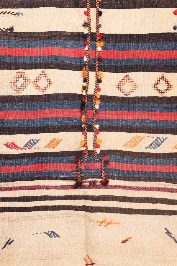 Semi-antique Qashqai kilim from Iran. 154x130 cms - Image 3