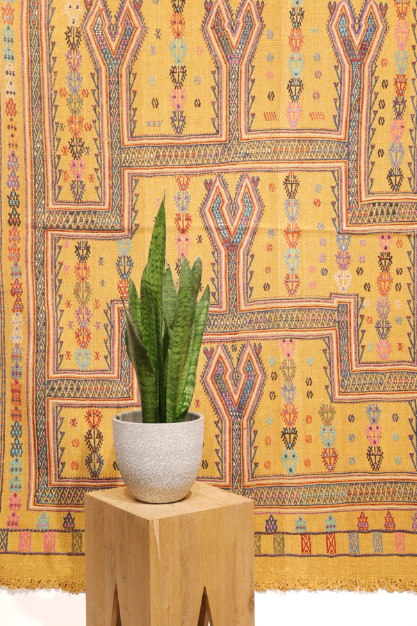 Vintage Obruk kilim from Turkey. 175x130 cms