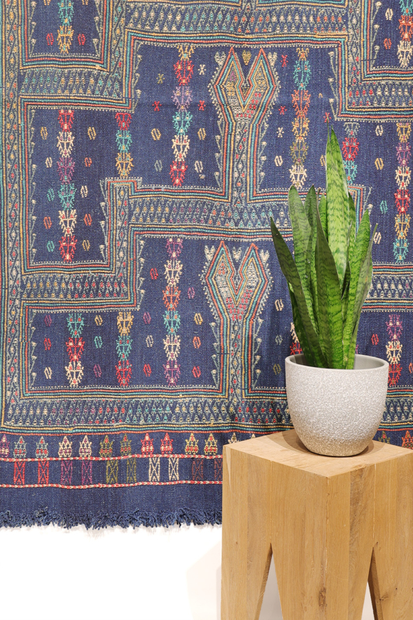 Vintage Obruk cicim kilim from Turkey. 191x130 cms