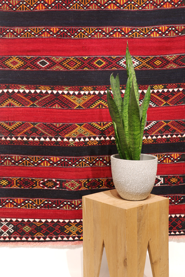 Antique Sinanli kilim from Turkey. 188x94 cms