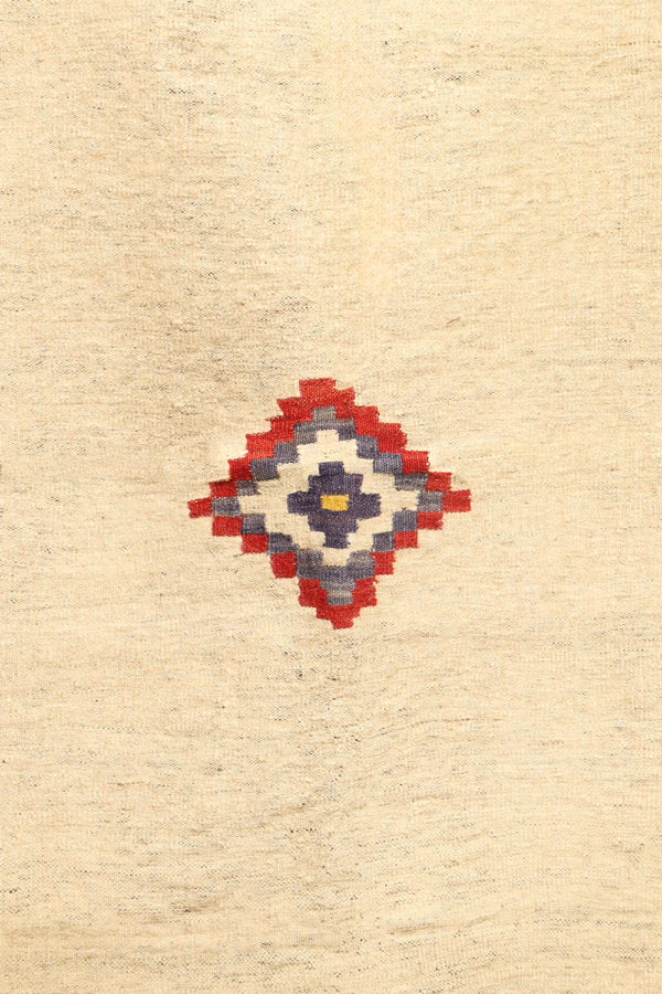 Vintage Qashqai kilim from Iran. 151x146 cms - Image 3