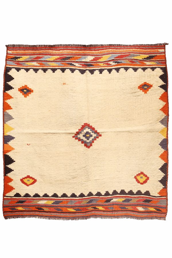 Vintage Qashqai kilim from Iran. 151x146 cms - Image 7