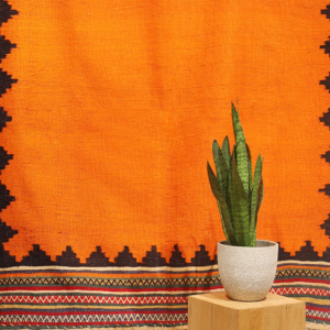 Kilim sofreh naranja vintage Qashqai, Irán. 154x135 cms
