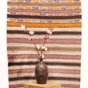 Vintage Qashqai kilim from Iran. 161x84 cms