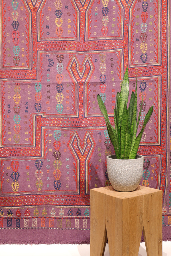 Vintage Obruk cicim kilim from Turkey. 196x130 cms
