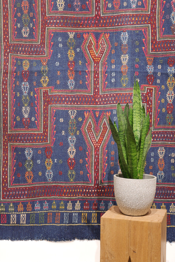 Vintage Obruk cicim kilim from Turkey. 186x129 cms