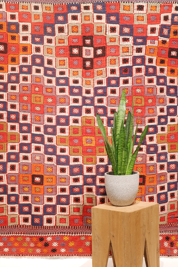 Semi-antique Kozak kilim from Turkey. 178x154 cms